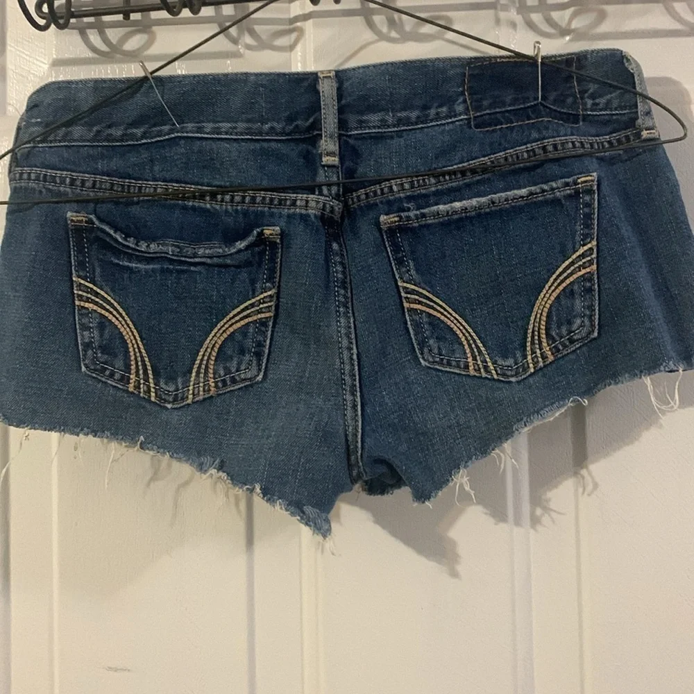 Hollister Jr girls shorts. - Picture 3 of 3
